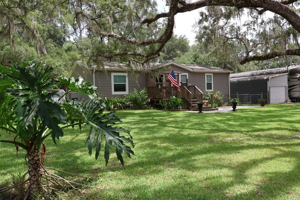 For Sale: $349,900 (3 beds, 2 baths, 1278 Square Feet)