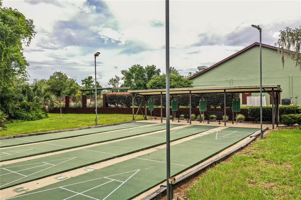 For Sale: $206,500 (2 beds, 2 baths, 884 Square Feet)