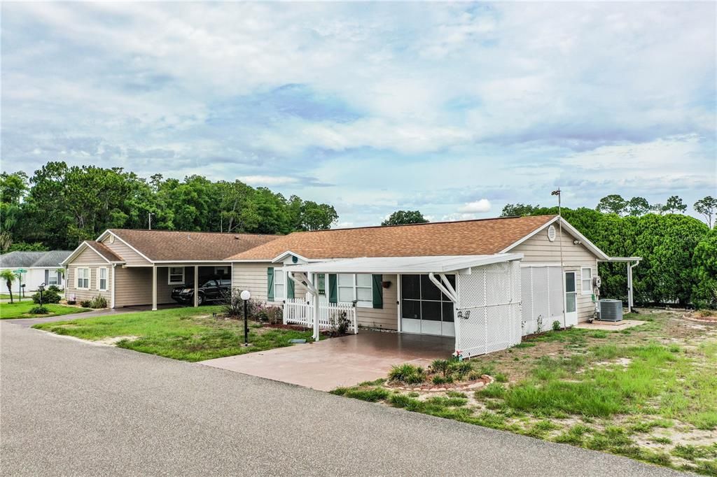 For Sale: $206,500 (2 beds, 2 baths, 884 Square Feet)
