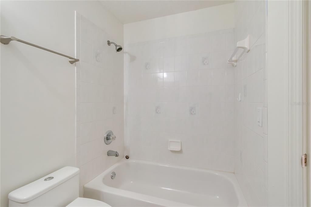 На продажу: $399,000 (3 спален, 2 ванн, 2326 Квадратных фут)