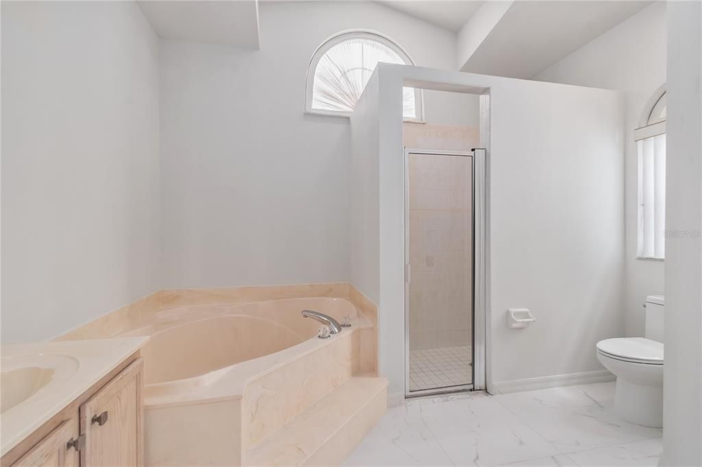 На продажу: $399,000 (3 спален, 2 ванн, 2326 Квадратных фут)