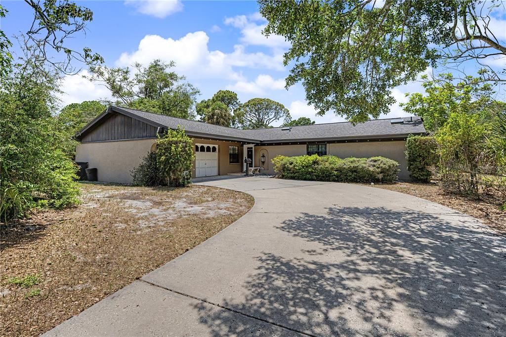 For Sale: $539,000 (4 beds, 2 baths, 1719 Square Feet)