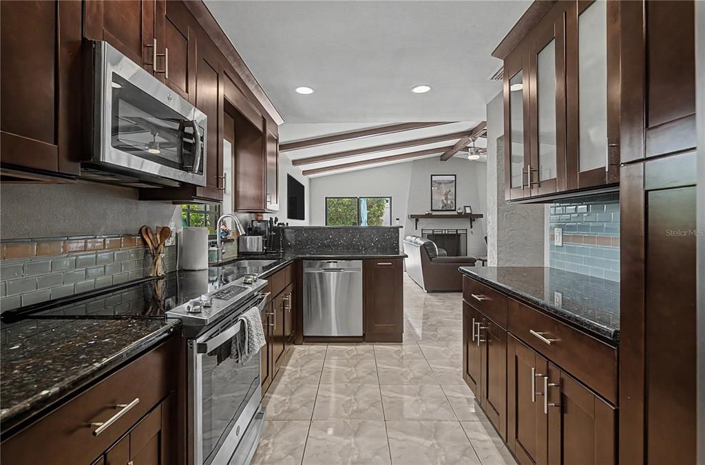 For Sale: $539,000 (4 beds, 2 baths, 1719 Square Feet)