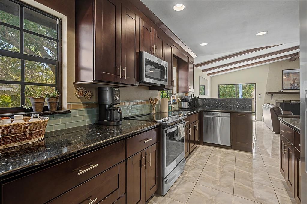 For Sale: $539,000 (4 beds, 2 baths, 1719 Square Feet)