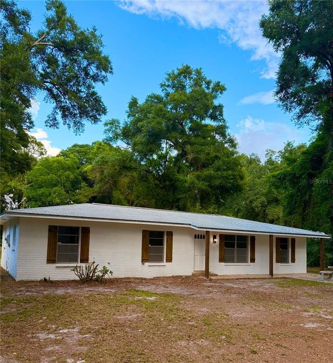 For Sale: $279,900 (4 beds, 3 baths, 1344 Square Feet)