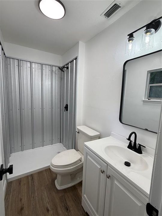 For Sale: $279,900 (4 beds, 3 baths, 1344 Square Feet)