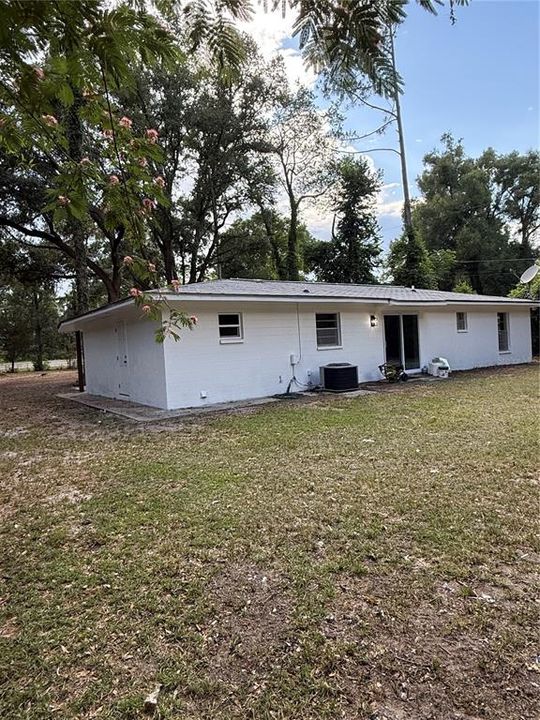For Sale: $279,900 (4 beds, 3 baths, 1344 Square Feet)