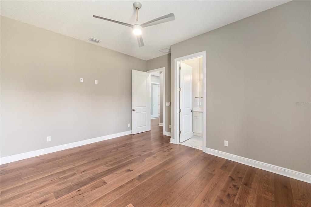 For Sale: $2,750,000 (4 beds, 4 baths, 4752 Square Feet)