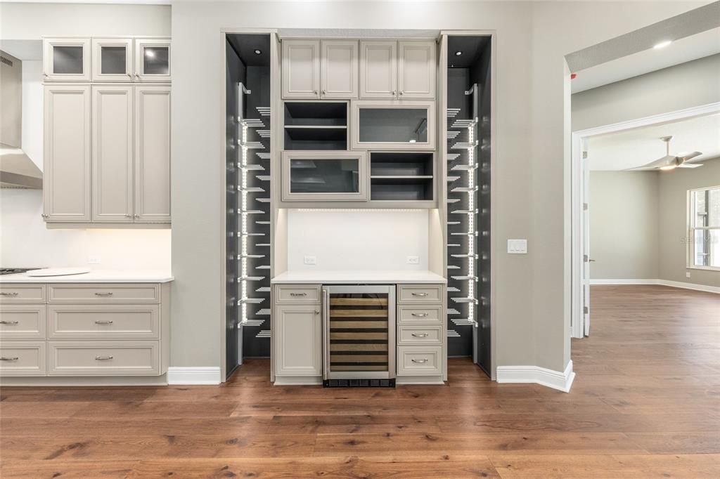 For Sale: $2,750,000 (4 beds, 4 baths, 4752 Square Feet)