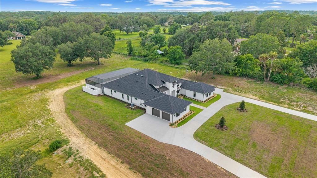 For Sale: $2,750,000 (4 beds, 4 baths, 4752 Square Feet)