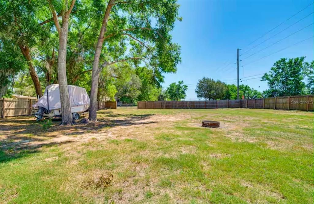 For Sale: $335,000 (3 beds, 2 baths, 1683 Square Feet)
