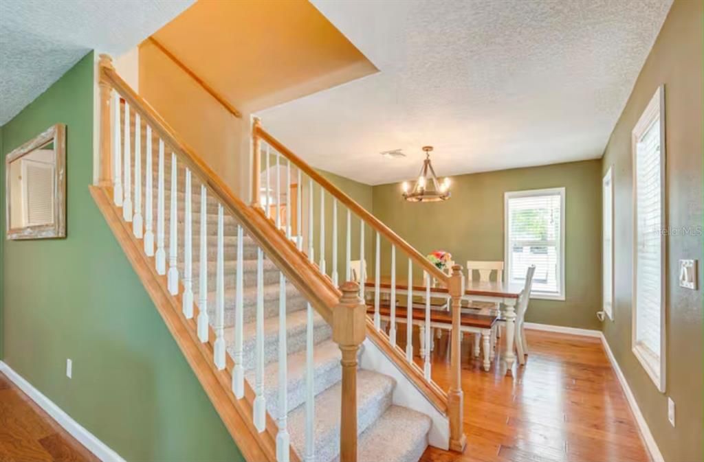 For Sale: $335,000 (3 beds, 2 baths, 1683 Square Feet)