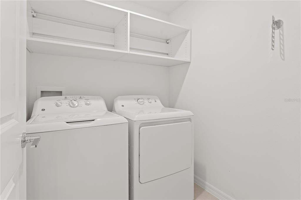 En Renta: $2,800 (4 camas, 2 baños, 2162 Pies cuadrados)