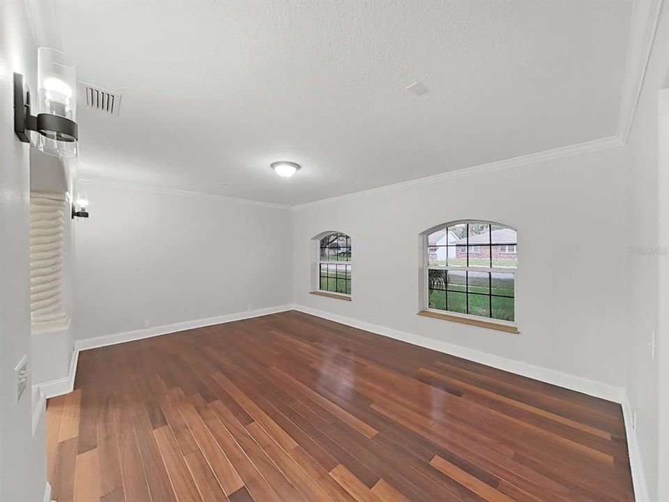 For Sale: $1,095,000 (4 beds, 4 baths, 5425 Square Feet)