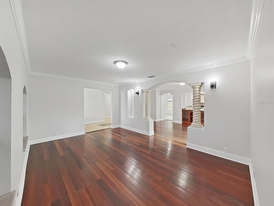For Sale: $1,095,000 (4 beds, 4 baths, 5425 Square Feet)