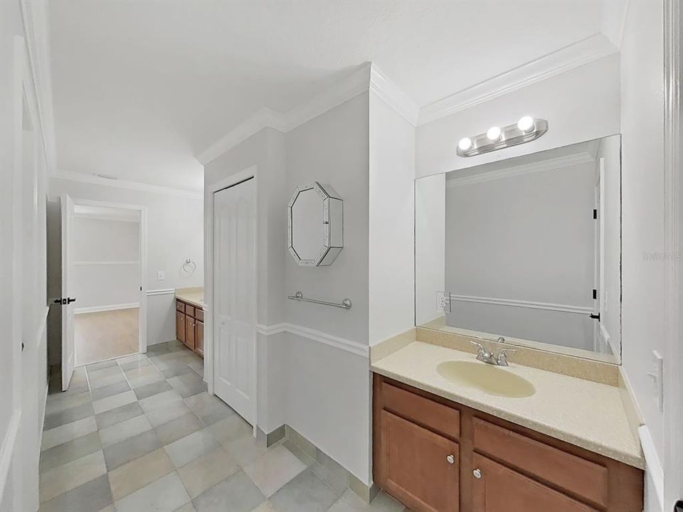 For Sale: $1,095,000 (4 beds, 4 baths, 5425 Square Feet)
