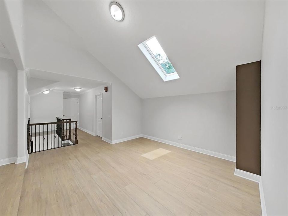 For Sale: $1,095,000 (4 beds, 4 baths, 5425 Square Feet)