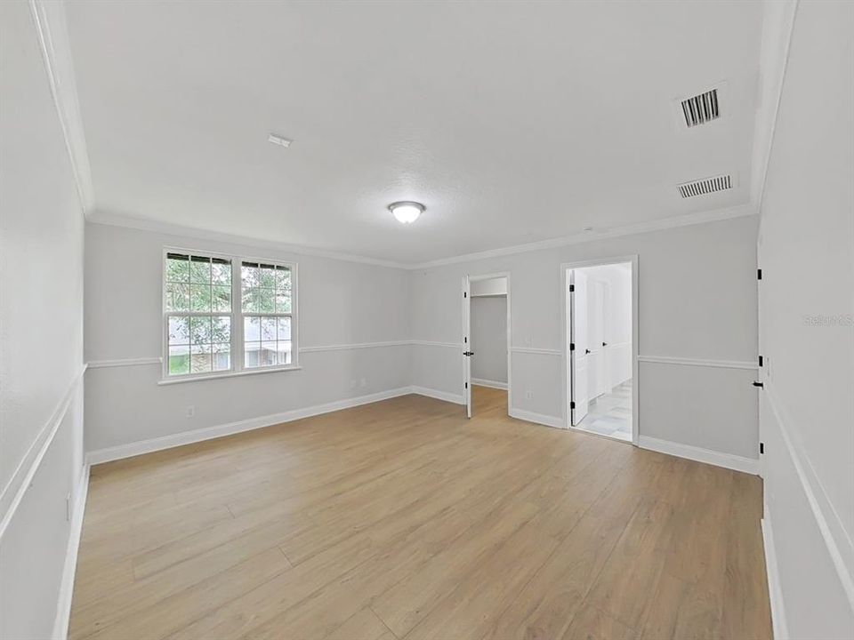 For Sale: $1,095,000 (4 beds, 4 baths, 5425 Square Feet)