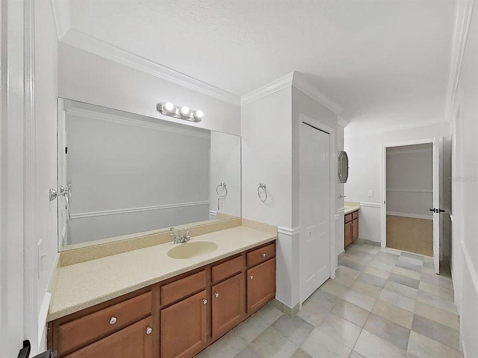 For Sale: $1,095,000 (4 beds, 4 baths, 5425 Square Feet)