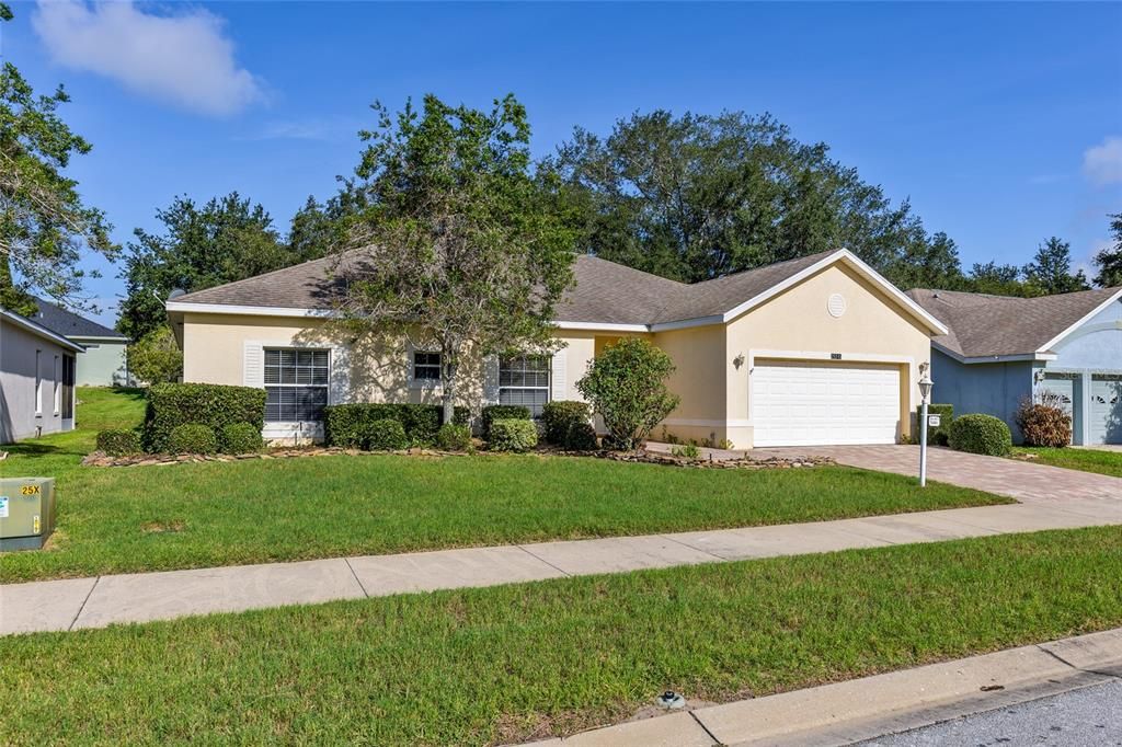 For Sale: $250,000 (2 beds, 2 baths, 1653 Square Feet)