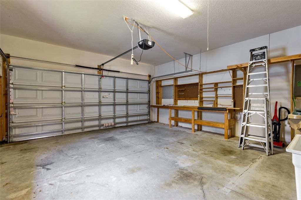 For Sale: $250,000 (2 beds, 2 baths, 1653 Square Feet)