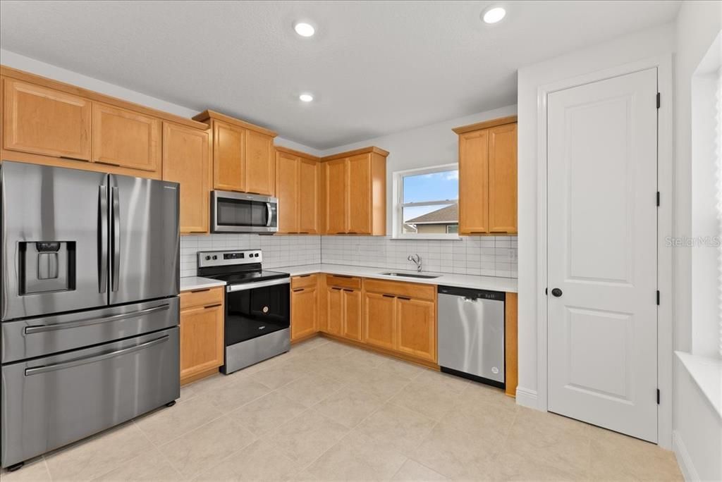 En Venta: $874,990 (5 camas, 4 baños, 3219 Pies cuadrados)