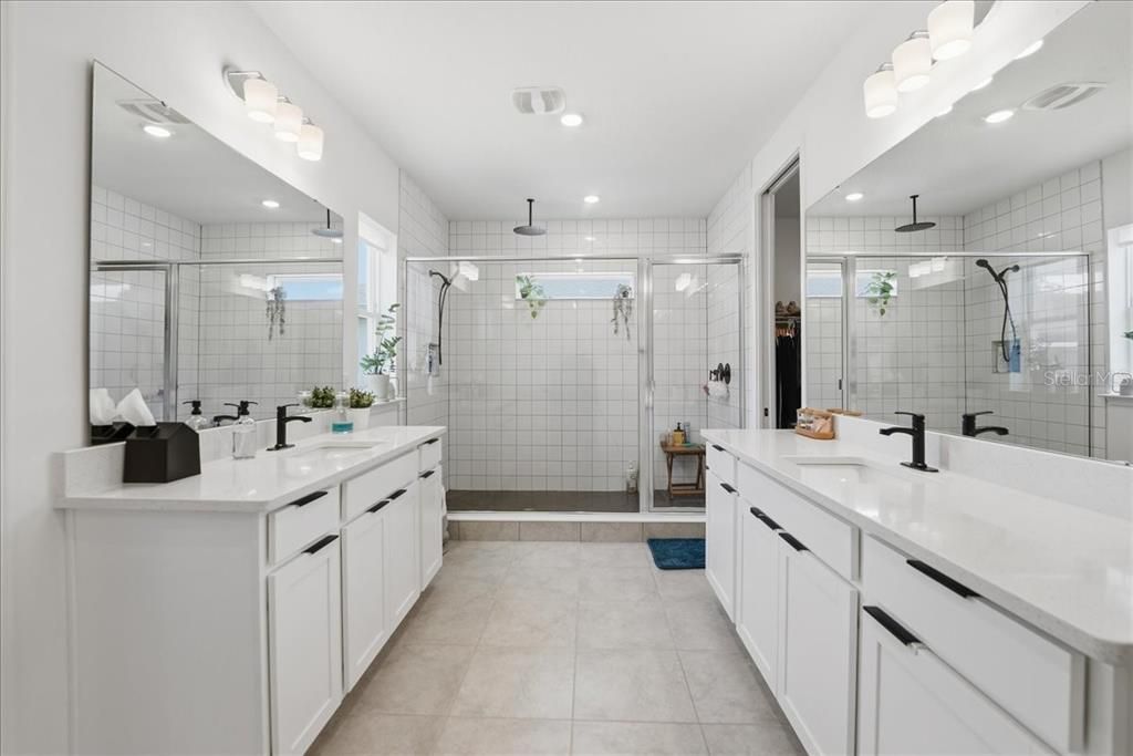 En Venta: $874,990 (5 camas, 4 baños, 3219 Pies cuadrados)