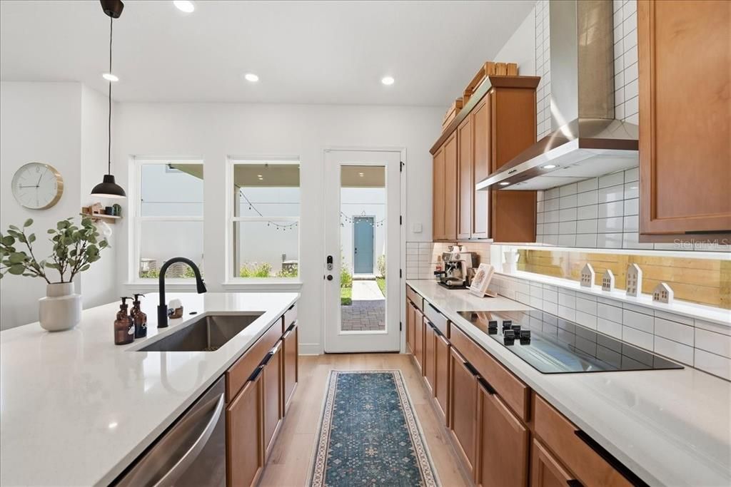En Venta: $874,990 (5 camas, 4 baños, 3219 Pies cuadrados)