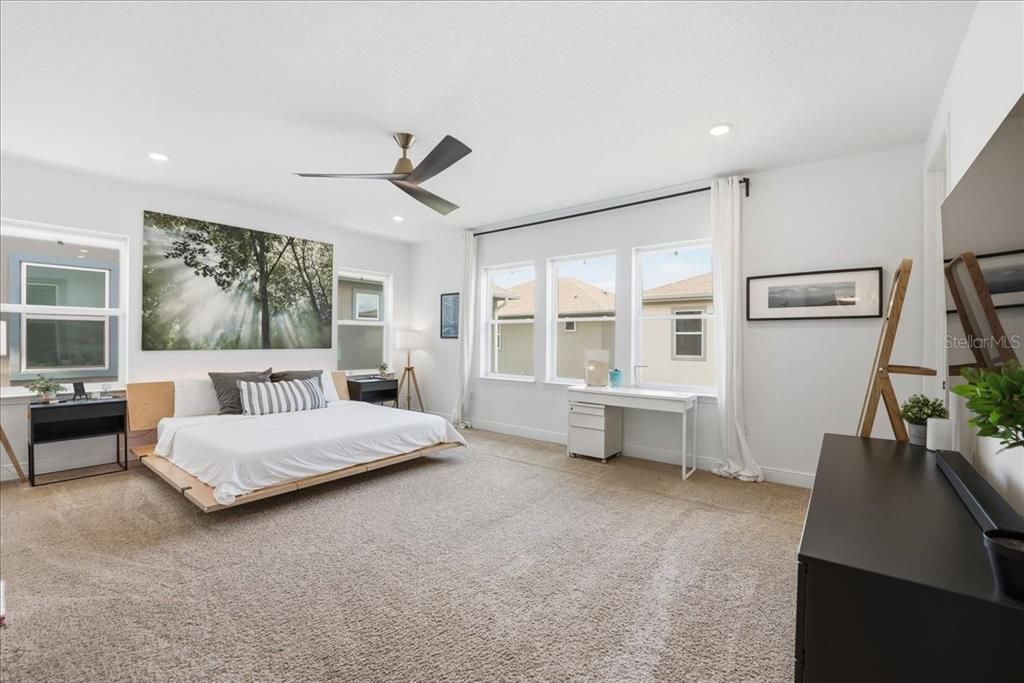 En Venta: $874,990 (5 camas, 4 baños, 3219 Pies cuadrados)