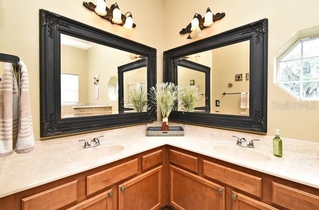 For Sale: $849,900 (4 beds, 3 baths, 2450 Square Feet)