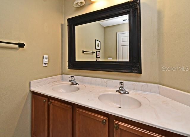 For Sale: $849,900 (4 beds, 3 baths, 2450 Square Feet)