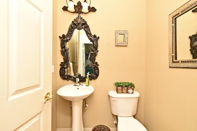 For Sale: $849,900 (4 beds, 3 baths, 2450 Square Feet)