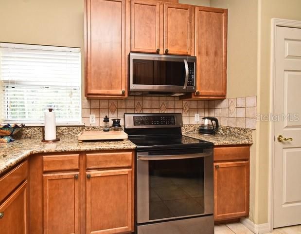 For Sale: $849,900 (4 beds, 3 baths, 2450 Square Feet)