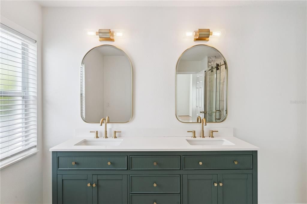 На продажу: $560,000 (4 спален, 2 ванн, 2274 Квадратных фут)