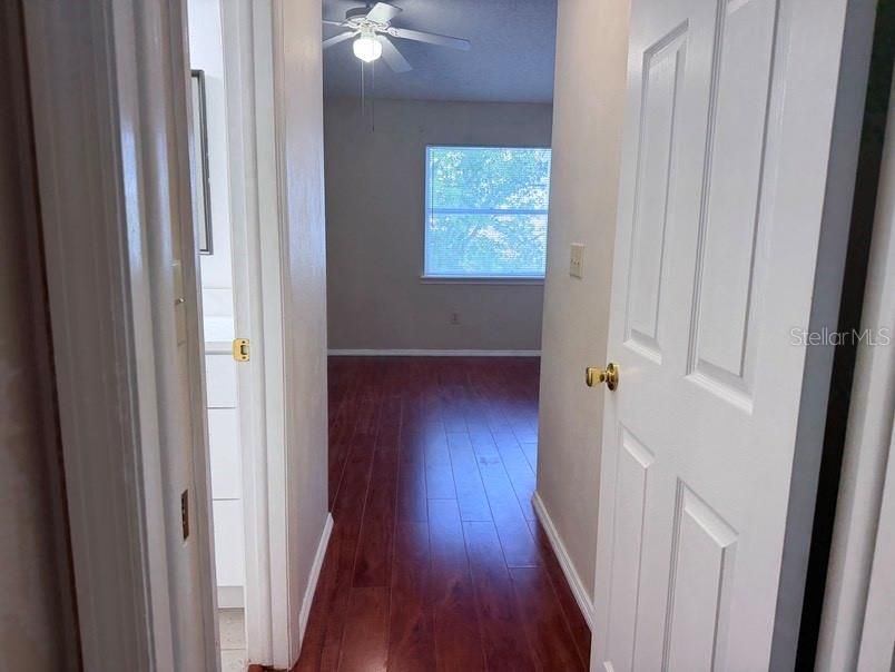 For Sale: $220,000 (2 beds, 2 baths, 1092 Square Feet)