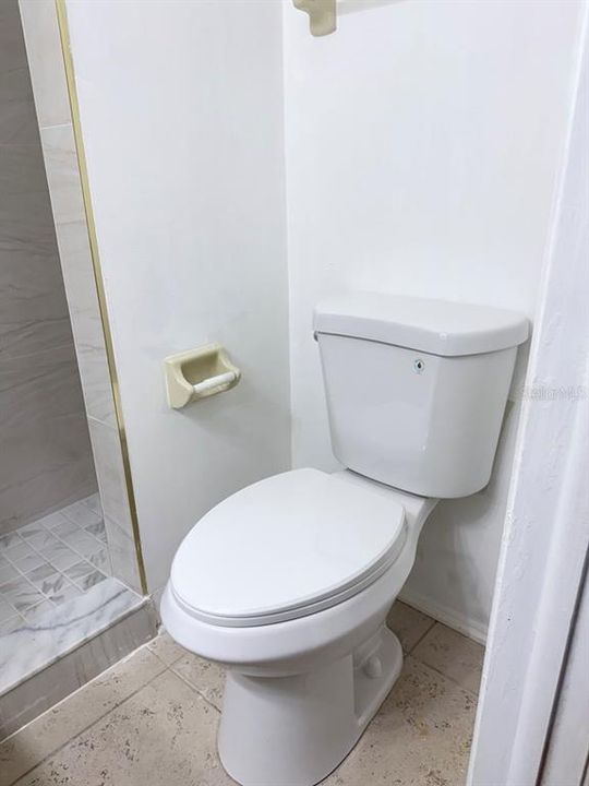 For Sale: $220,000 (2 beds, 2 baths, 1092 Square Feet)
