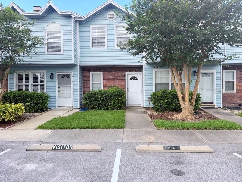 For Sale: $220,000 (2 beds, 2 baths, 1092 Square Feet)