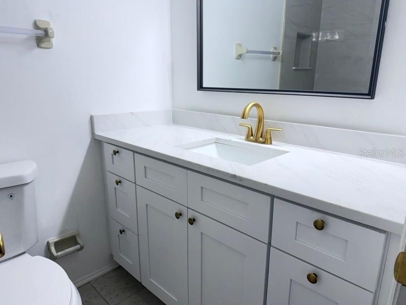 For Sale: $220,000 (2 beds, 2 baths, 1092 Square Feet)