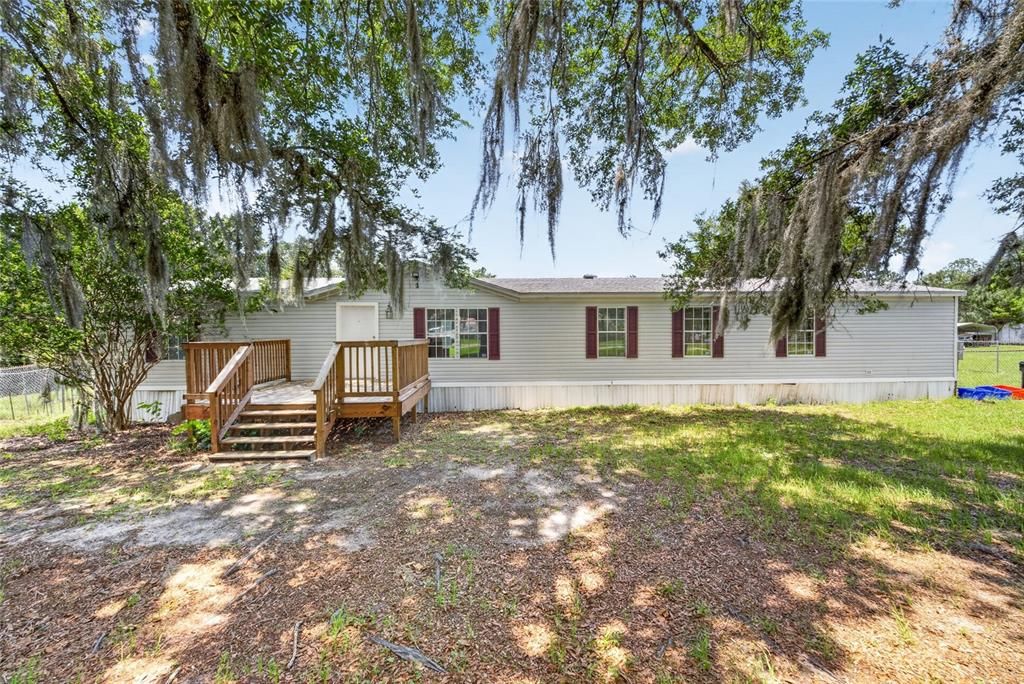 For Sale: $229,000 (4 beds, 2 baths, 1900 Square Feet)