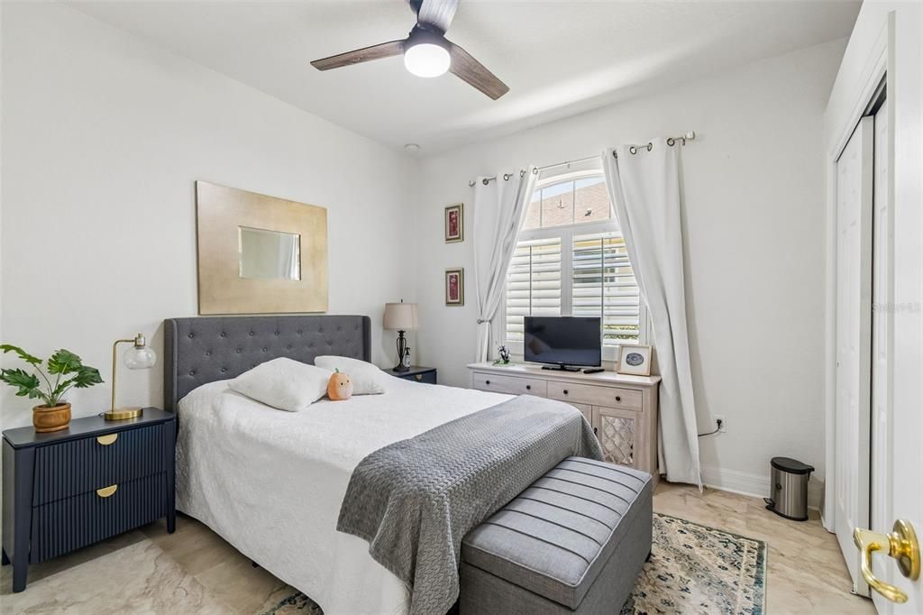 For Sale: $315,000 (3 beds, 2 baths, 1984 Square Feet)