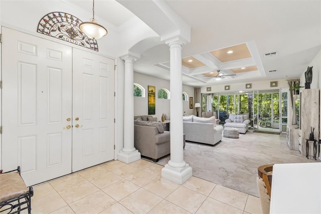 For Sale: $315,000 (3 beds, 2 baths, 1984 Square Feet)