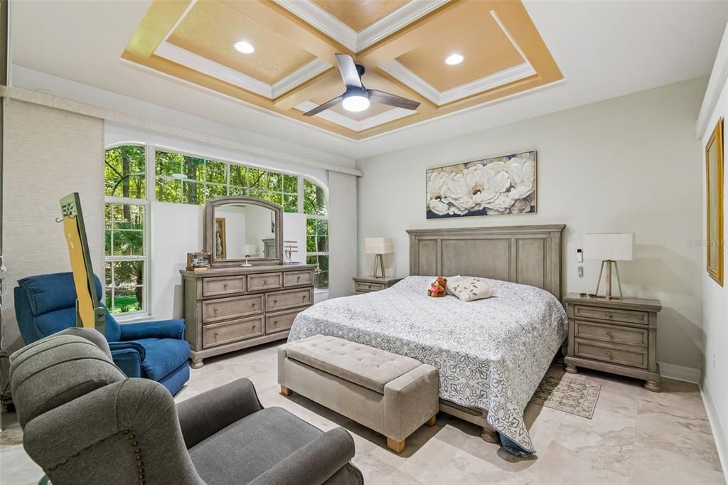 For Sale: $315,000 (3 beds, 2 baths, 1984 Square Feet)