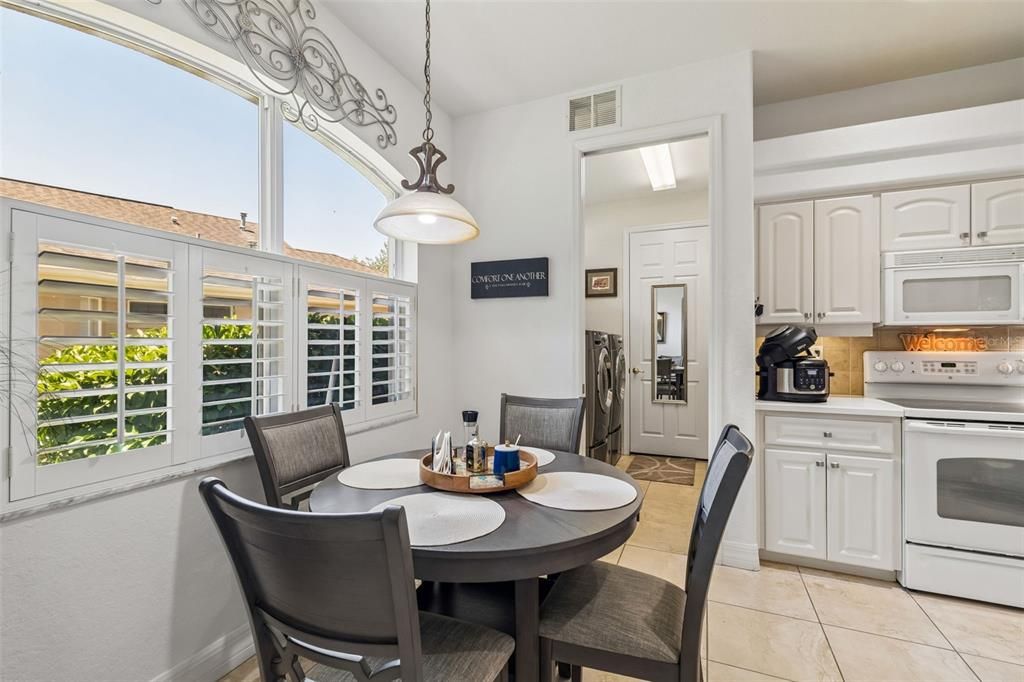 For Sale: $315,000 (3 beds, 2 baths, 1984 Square Feet)
