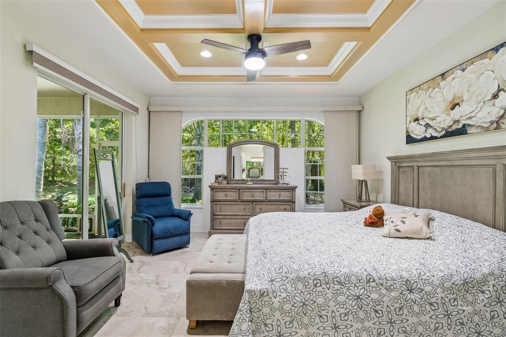 For Sale: $315,000 (3 beds, 2 baths, 1984 Square Feet)