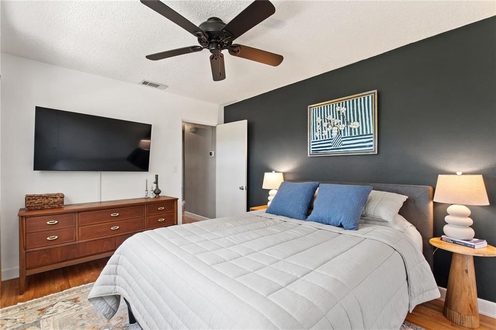For Sale: $427,000 (3 beds, 2 baths, 1515 Square Feet)