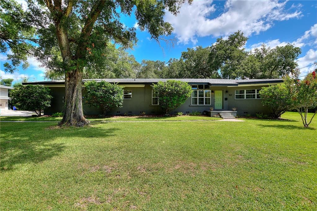For Sale: $427,000 (3 beds, 2 baths, 1515 Square Feet)