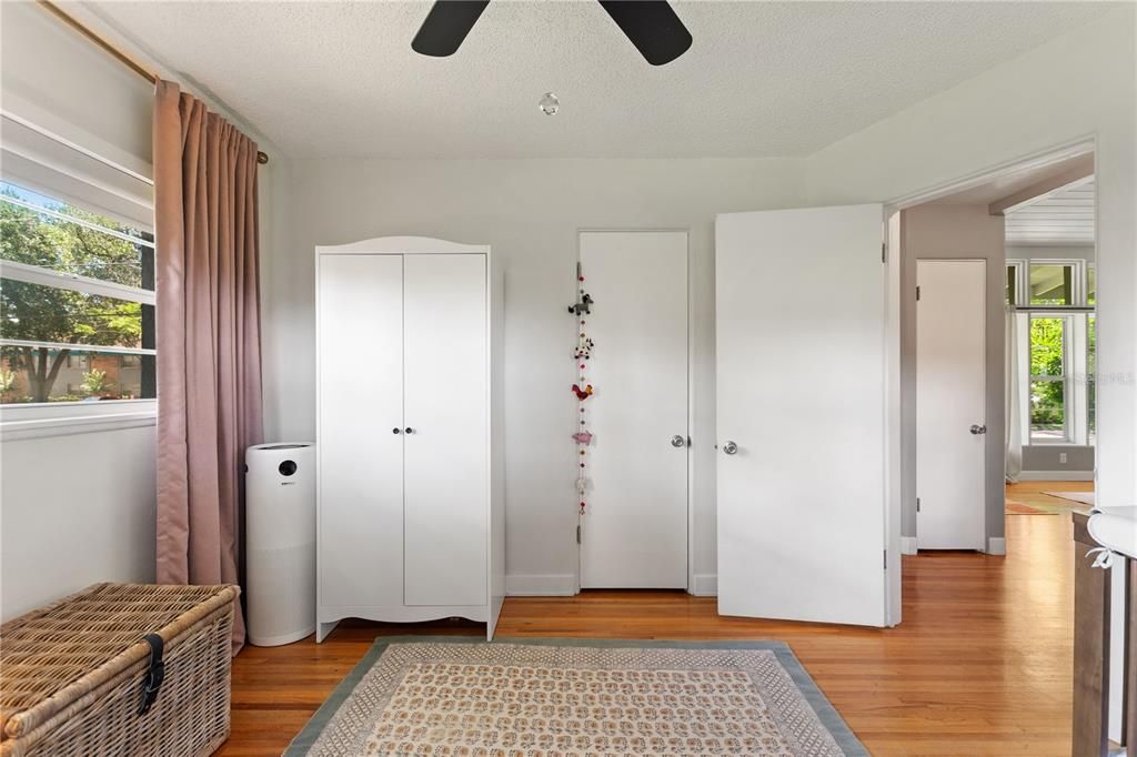 For Sale: $427,000 (3 beds, 2 baths, 1515 Square Feet)