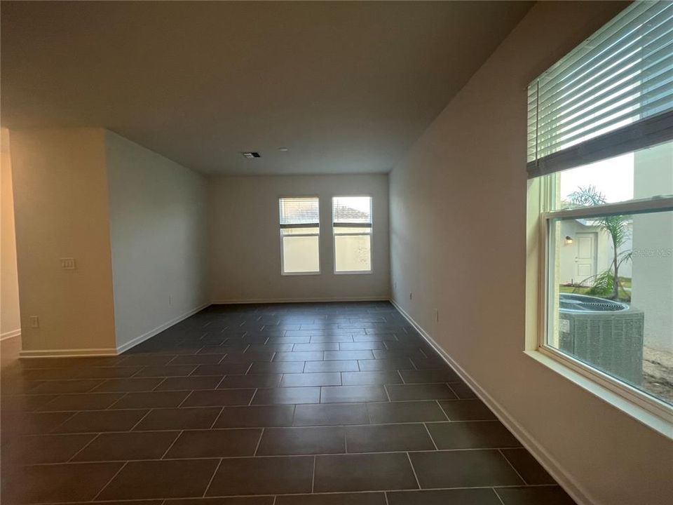 For Rent: $3,000 (4 beds, 3 baths, 2492 Square Feet)