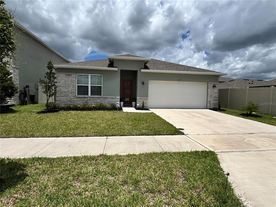 For Sale: $410,000 (4 beds, 2 baths, 1846 Square Feet)