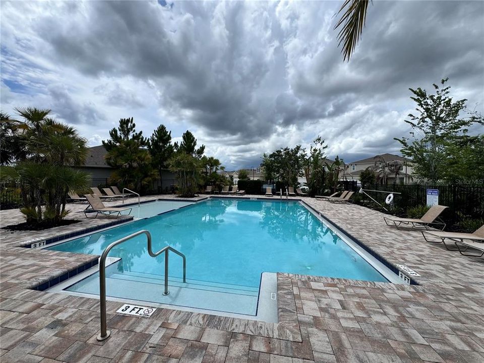 For Sale: $410,000 (4 beds, 2 baths, 1846 Square Feet)